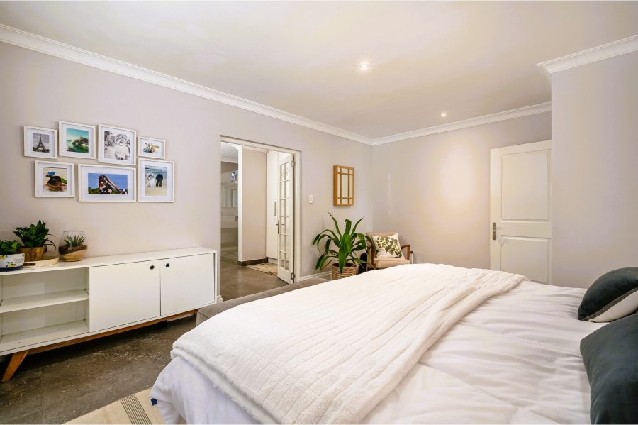 5 Bedroom Property for Sale in Theescombe Eastern Cape